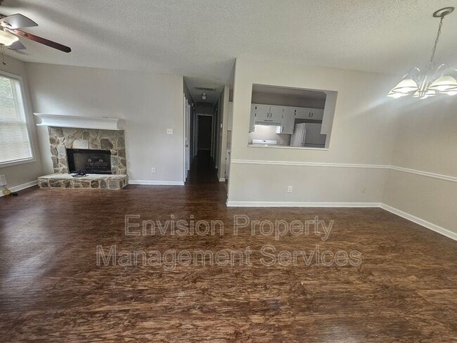 Building Photo - 1393 N Hampton Dr