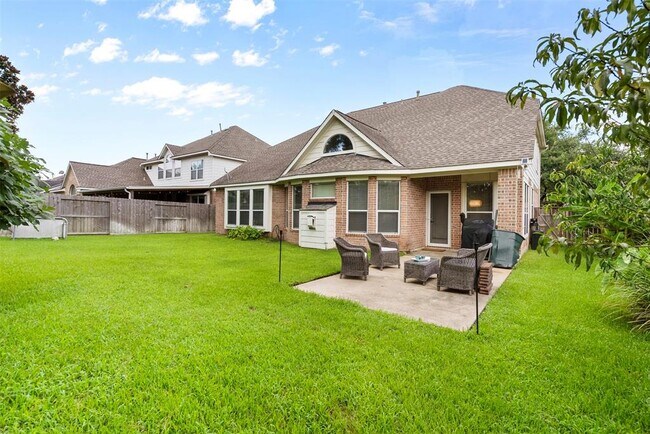Building Photo - 1318 Wealden Forest Dr