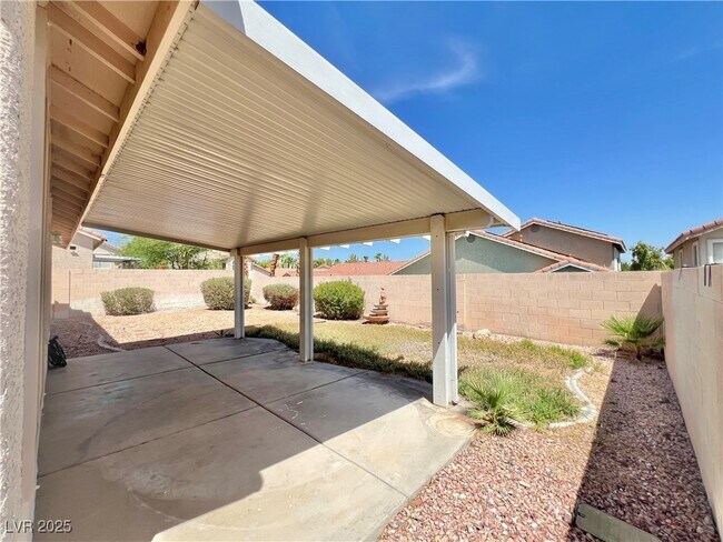 Building Photo - 258 Whitewater Village Ct