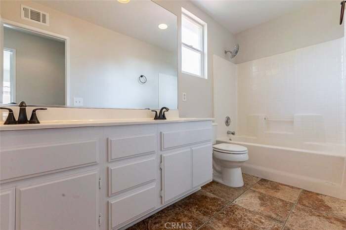 Building Photo - 43373 Messina St