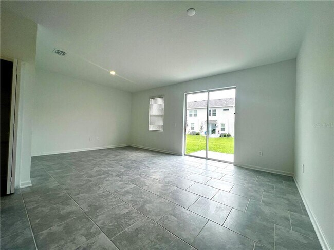 Building Photo - 3114 Laurent Lp