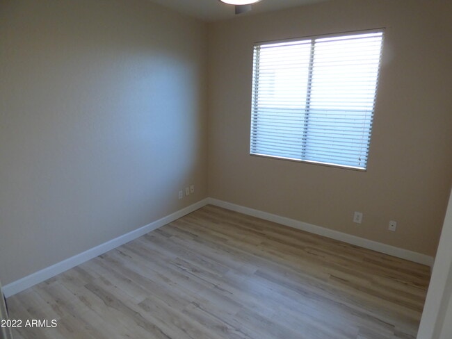 Building Photo - 17620 W East Wind Ave