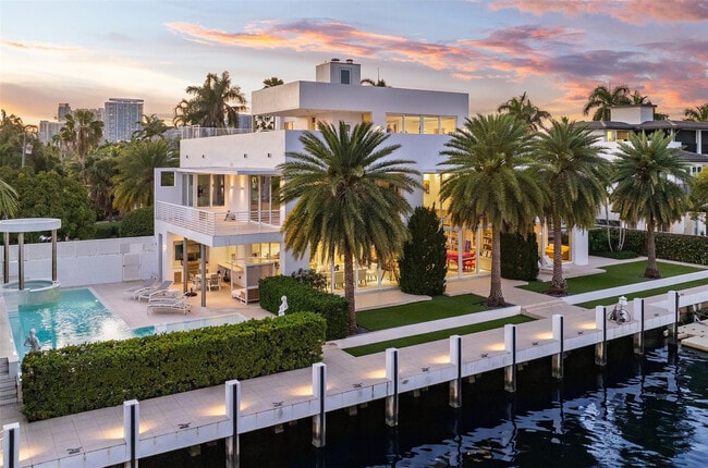 Building Photo - 500 Isle of Capri Dr