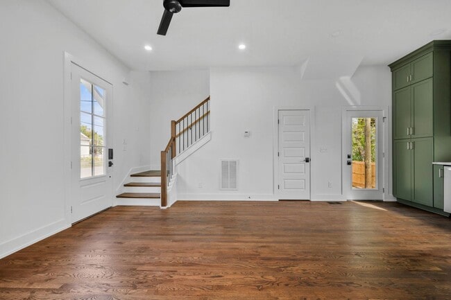 Building Photo - New Build in Old Hickory!