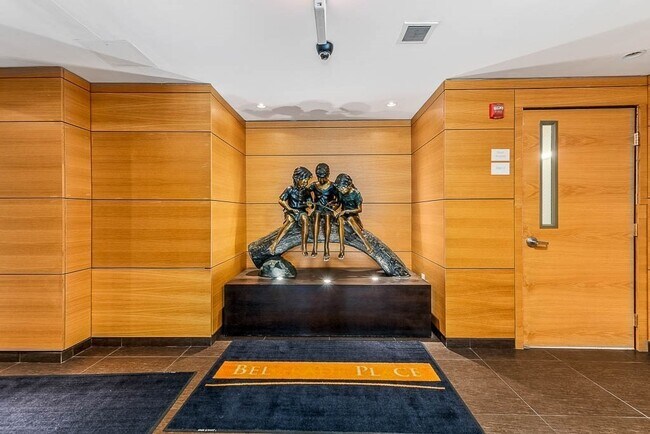 Building Photo - 446 Belgrade Ave