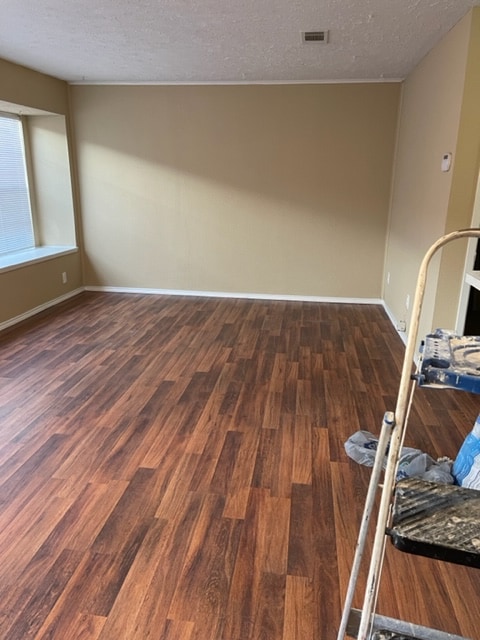 Building Photo - 28 W Creek Ln