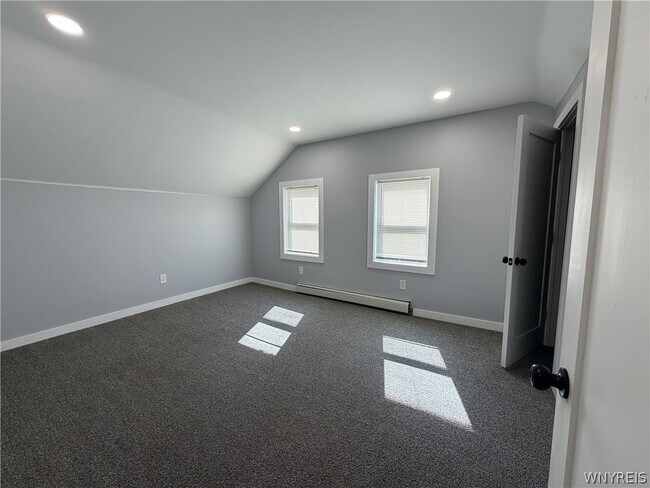 Building Photo - 59 Olcott St