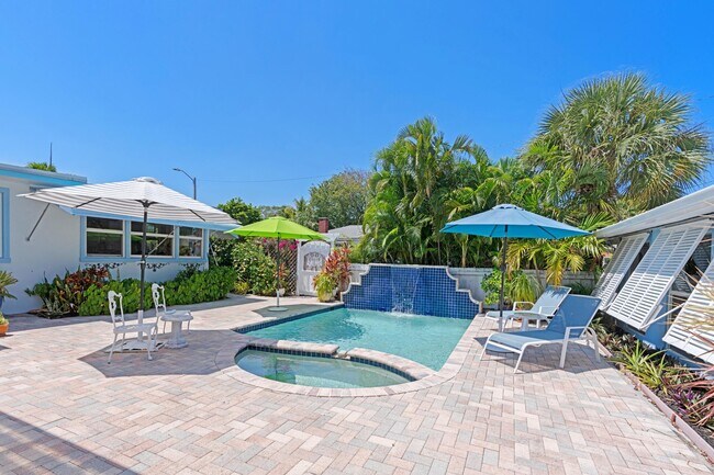 Building Photo - 430 N Ocean Breeze