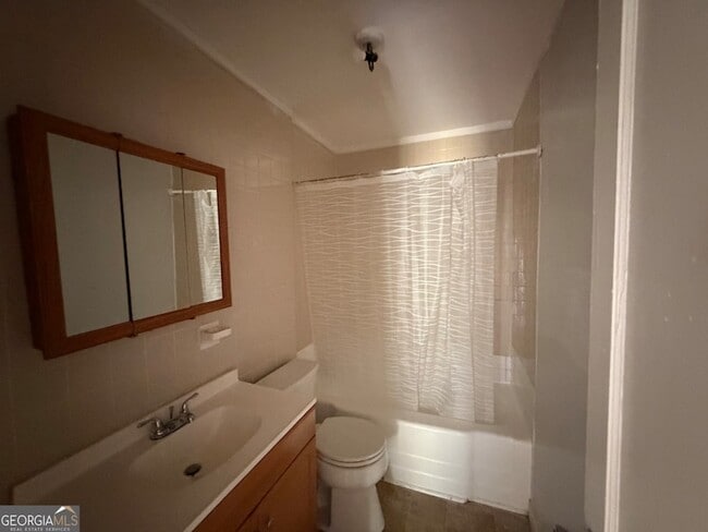 Building Photo - 2203 Tiger Flowers Dr NW