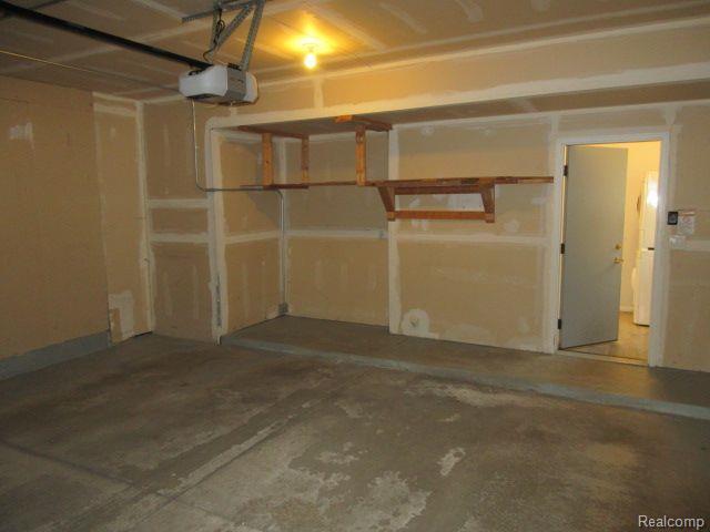 Building Photo - 3061 Talon Cir