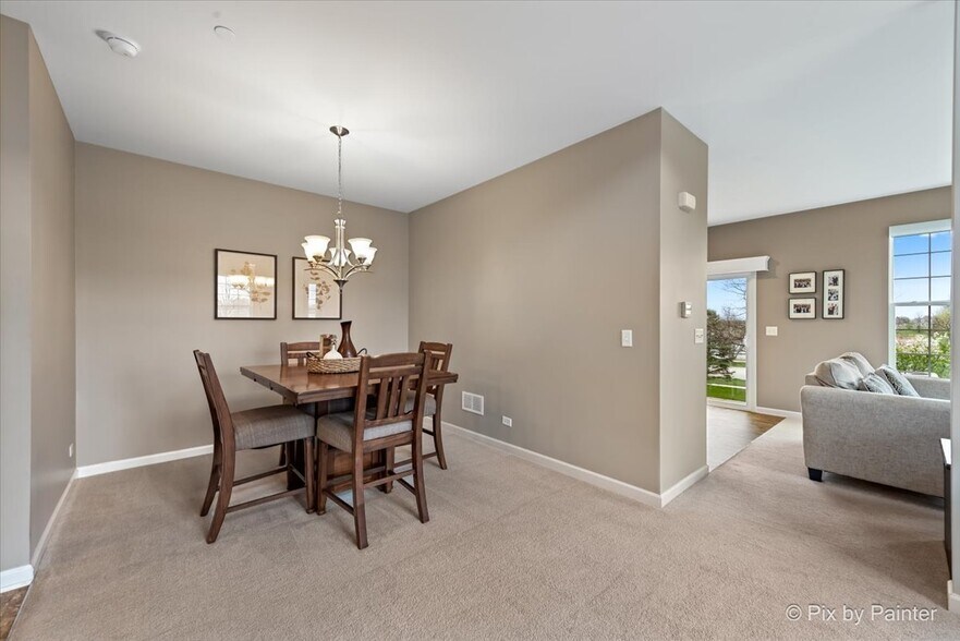 Building Photo - 10097 Cummings St