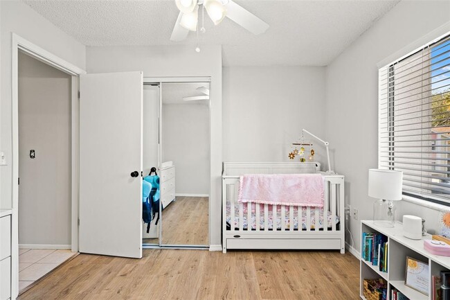 Building Photo - 8006 Picketts Ct