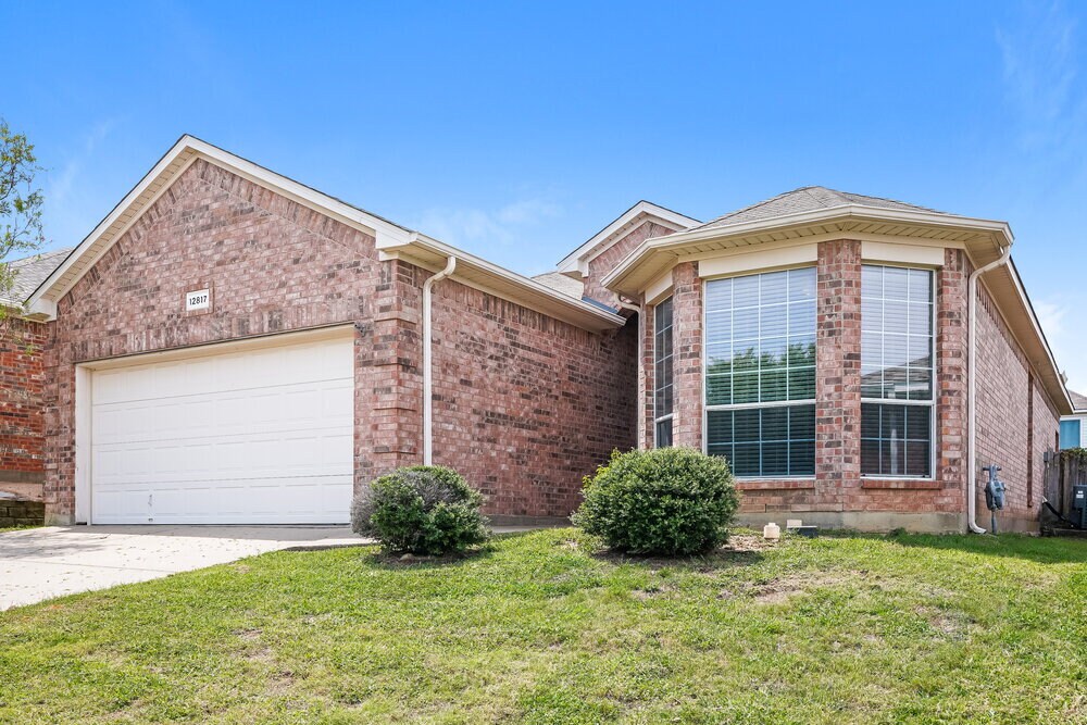 Building Photo - 12817 Dorset Dr