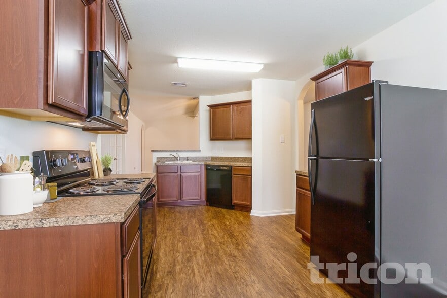 Building Photo - 2437 Regatta Ln