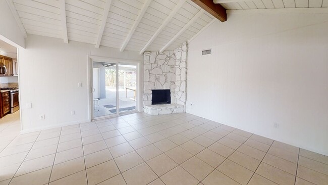 Building Photo - Spacious 4-Bedroom Home in the Heart of Or...