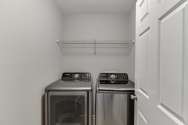 Building Photo - 2421 Elkhorn Ter