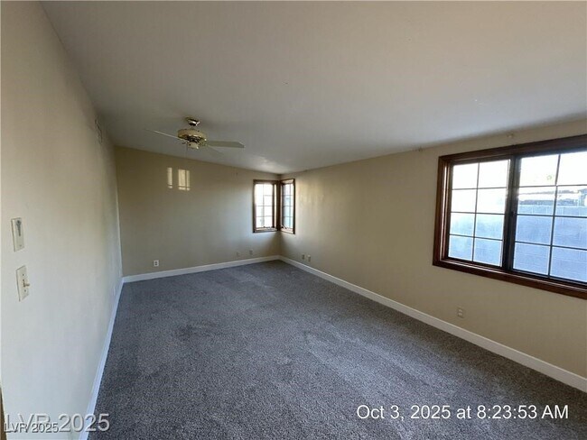 Building Photo - 319 Yosemite St