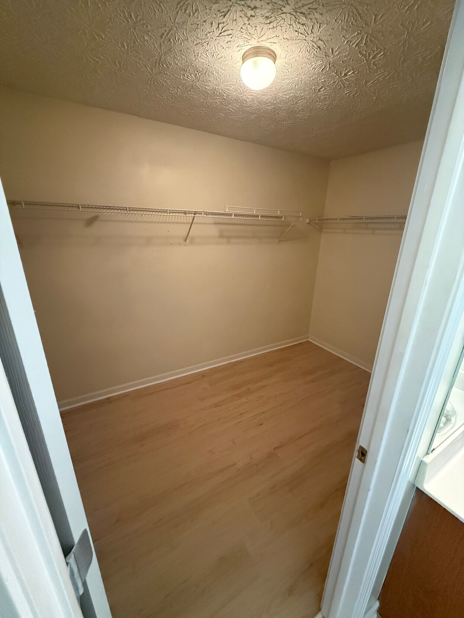 Building Photo - 4660 Duval Point Way SW