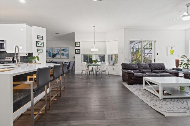Building Photo - 1046 SW 159th Way
