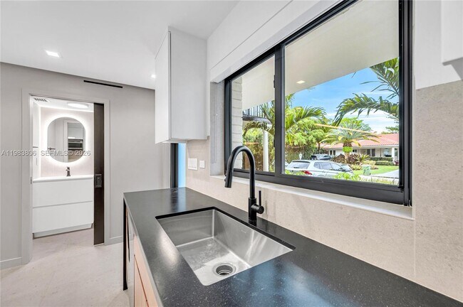 Building Photo - 2211 NE 122nd St