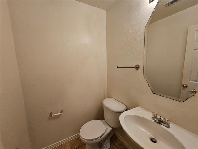 Building Photo - 933 Wilderness Pass