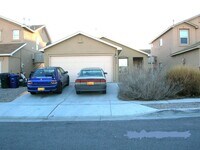 Building Photo - 3BR, 2BA, 2CG