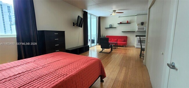 Building Photo - 690 SW 1st Ct