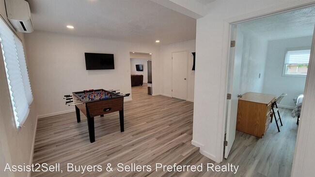 Building Photo - 4 br, 2 bath House - 1727 Corte Alegre