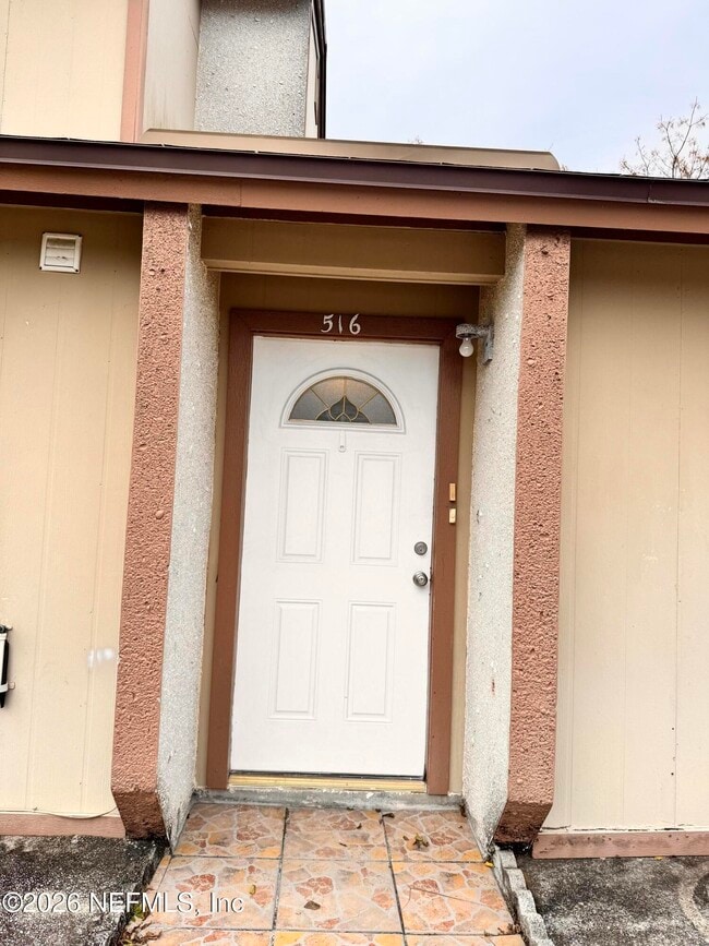 Building Photo - 516 Aquatic Dr