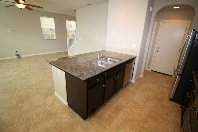Building Photo - Cute Home in Fresno!