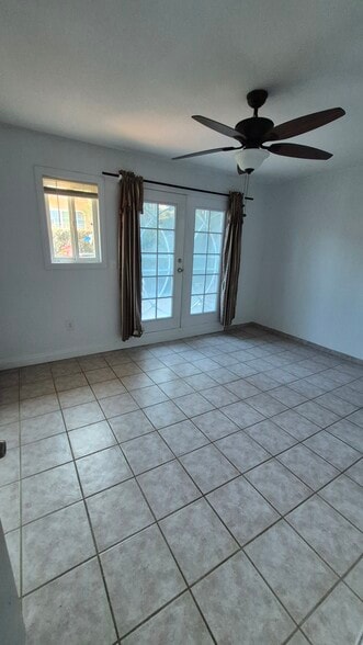 Building Photo - 15131 Oro Grande St