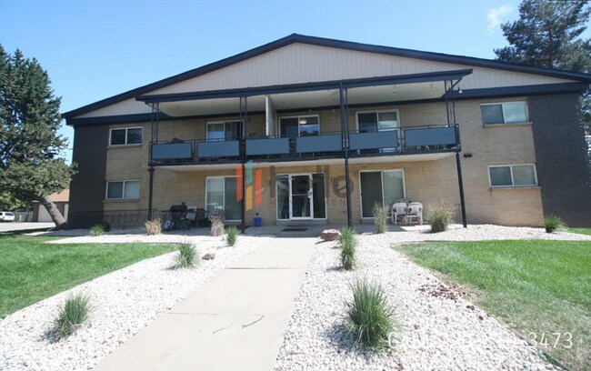 Building Photo - 1800 Fenton St