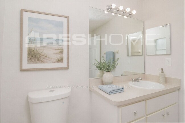 Building Photo - 4360 Gondolier Rd