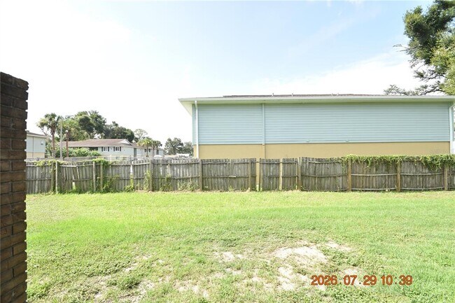 Building Photo - 409 Big Cedar Way