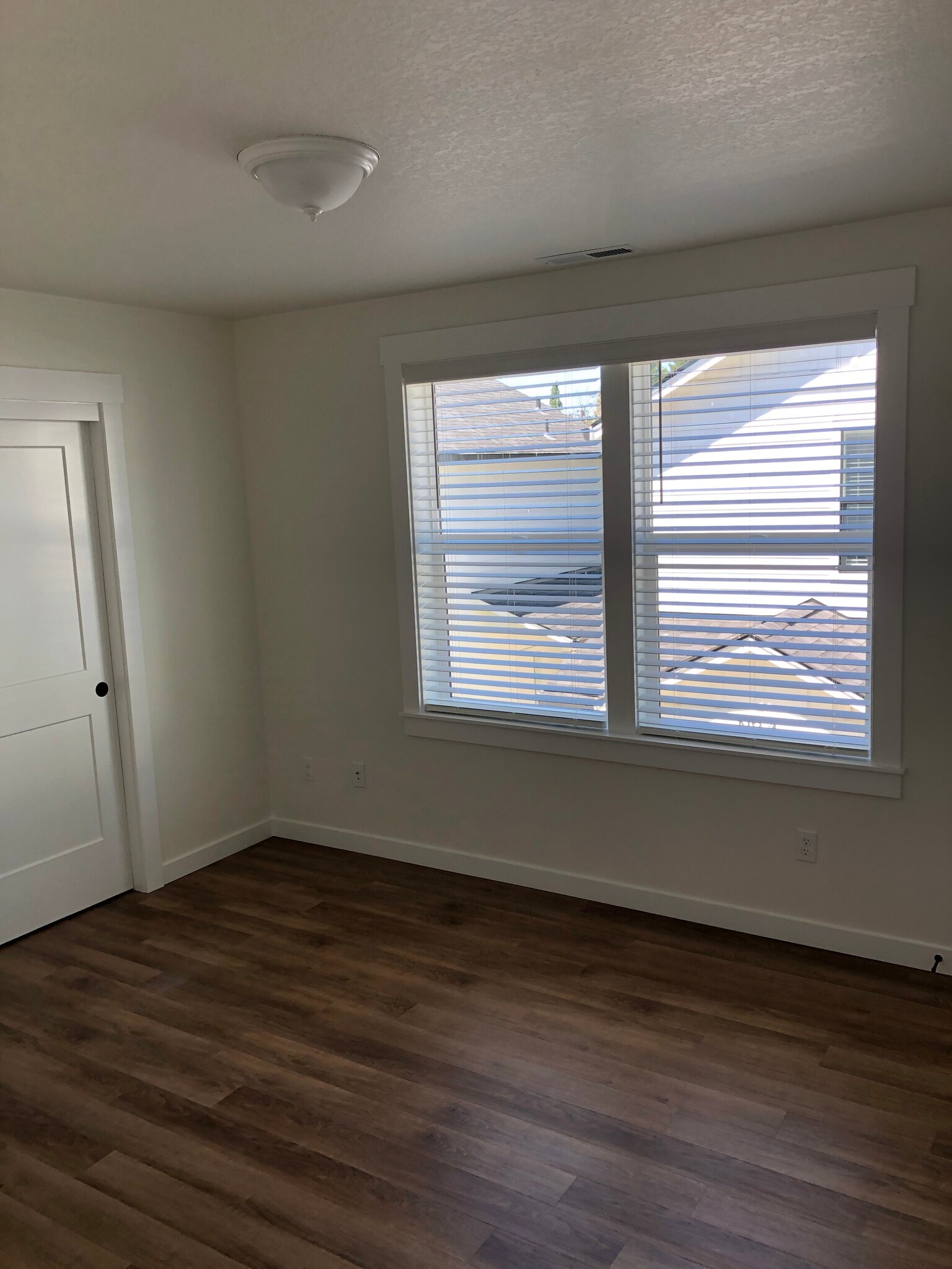 Building Photo - 10271 SE 40th Ave