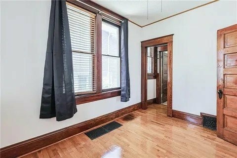 Building Photo - 619 Hamburg Ave