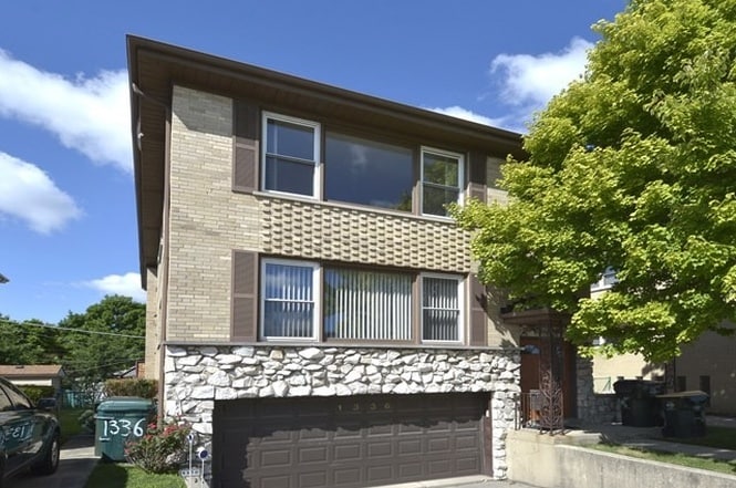 Front Exterior - 1336 N Northwest Hwy