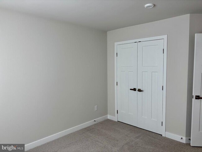 Building Photo - 88 Rosemary Wy