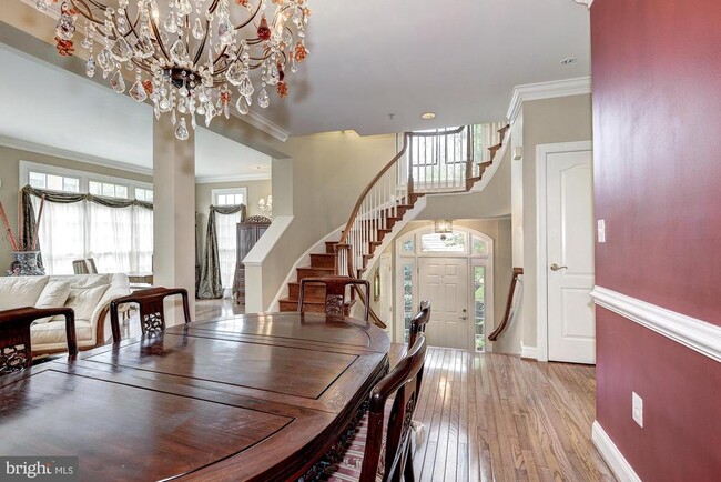Building Photo - 1657 Colonial Hills Dr