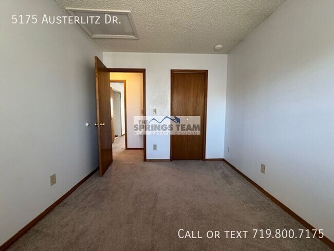 Building Photo - 5175 Austerlitz Dr