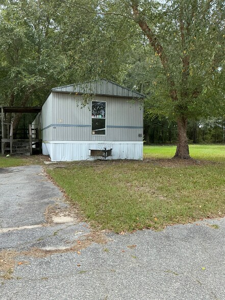 Primary Photo - 306 Rockhouse Rd E