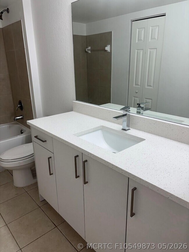 Building Photo - 6768 Heritage Grande