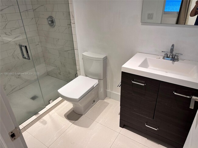 Building Photo - 1790 S Treasure Dr