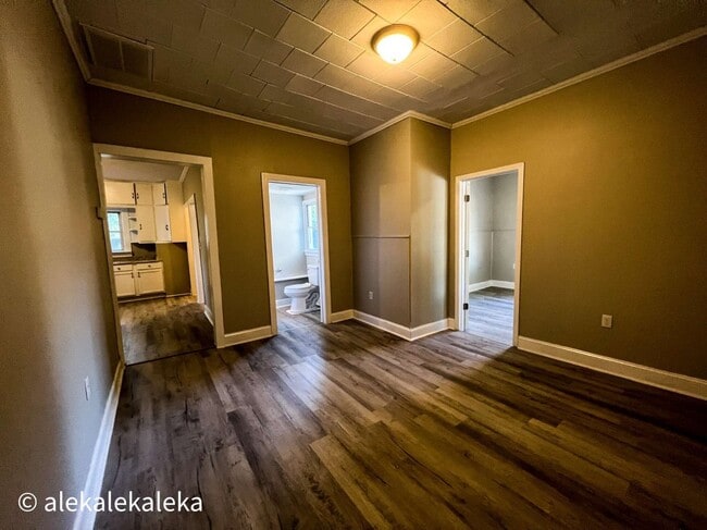 Building Photo - 715 Fisher Ferry St