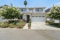 Building Photo - Modern Luxury 4-Bedroom 3-Bathroom Home wi...