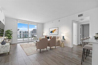 Building Photo - 4250 Biscayne Blvd