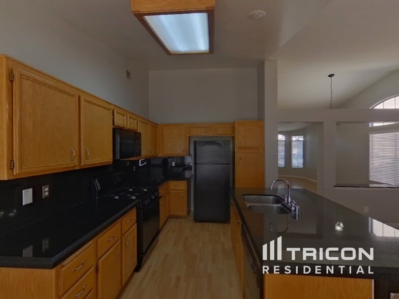 Building Photo - 6119 Bing Cherry Dr