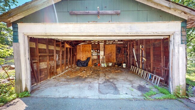 Building Photo - 29 Fifield St