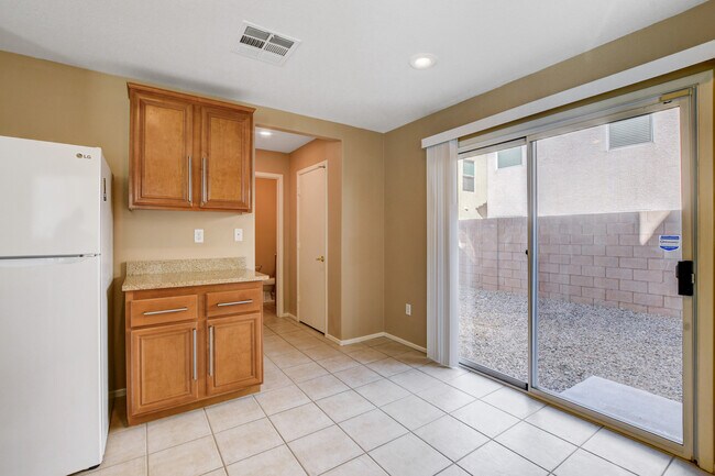 Building Photo - 4256 Lady Burton St