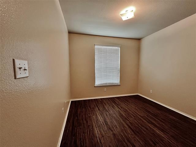 Building Photo - 8472 Gentian Dr